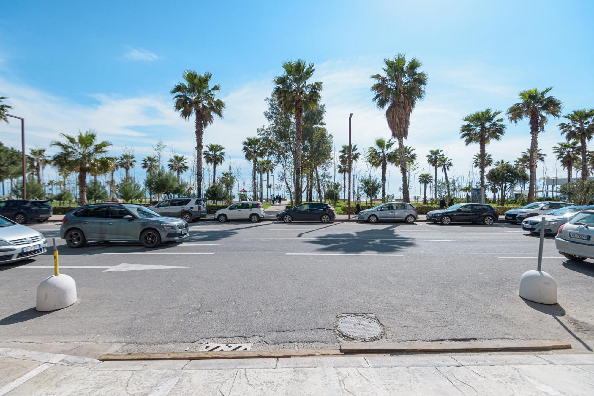 Lux Holidays Durrës Zewnętrze zdjęcie