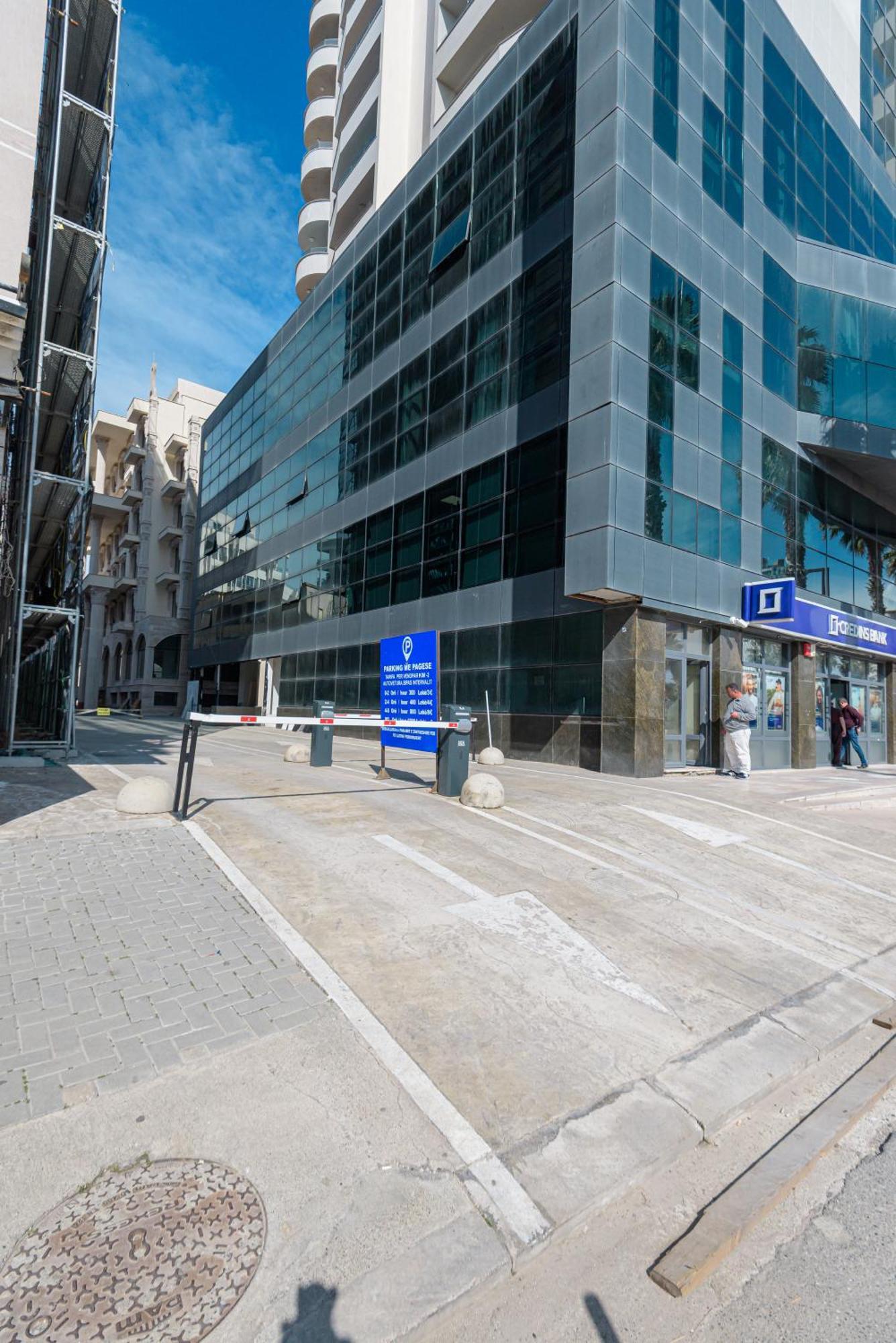 Lux Holidays Durrës Zewnętrze zdjęcie